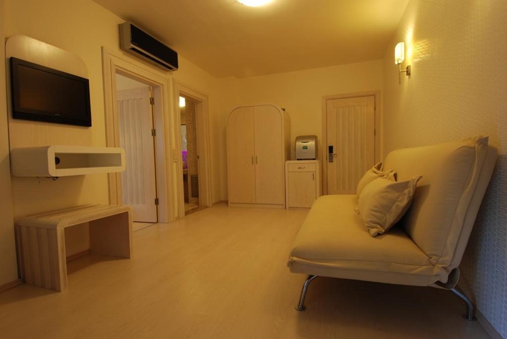 Mersoy Bellavista Suites (Adults Only) Icmeler Room photo